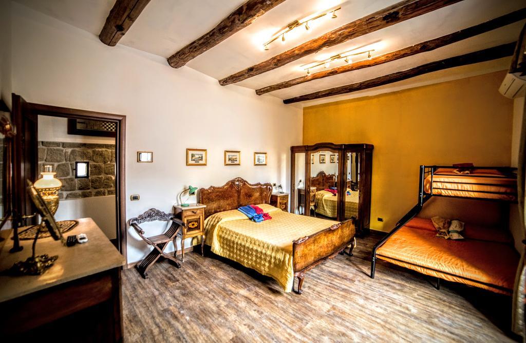 نابولي San Gennaro B&B المظهر الخارجي الصورة