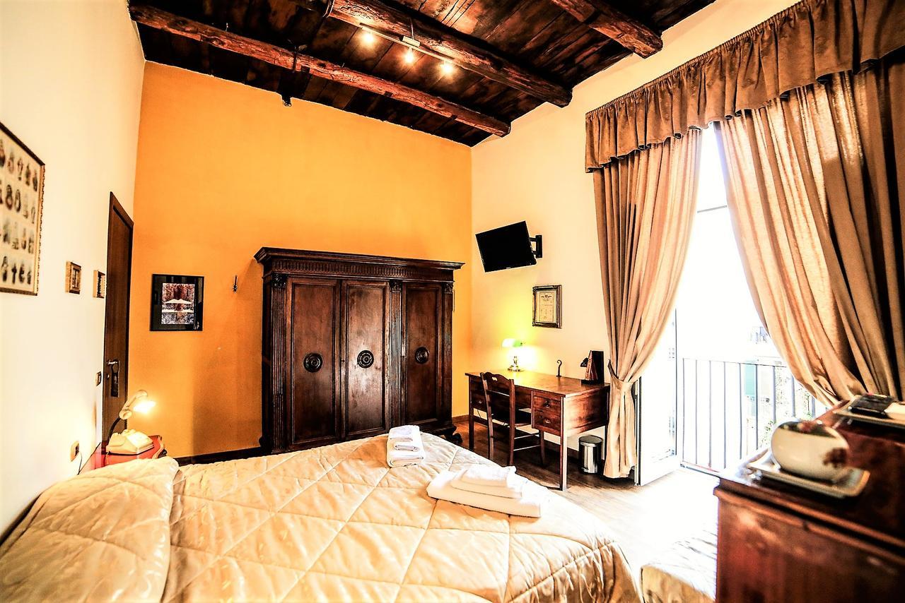 نابولي San Gennaro B&B المظهر الخارجي الصورة