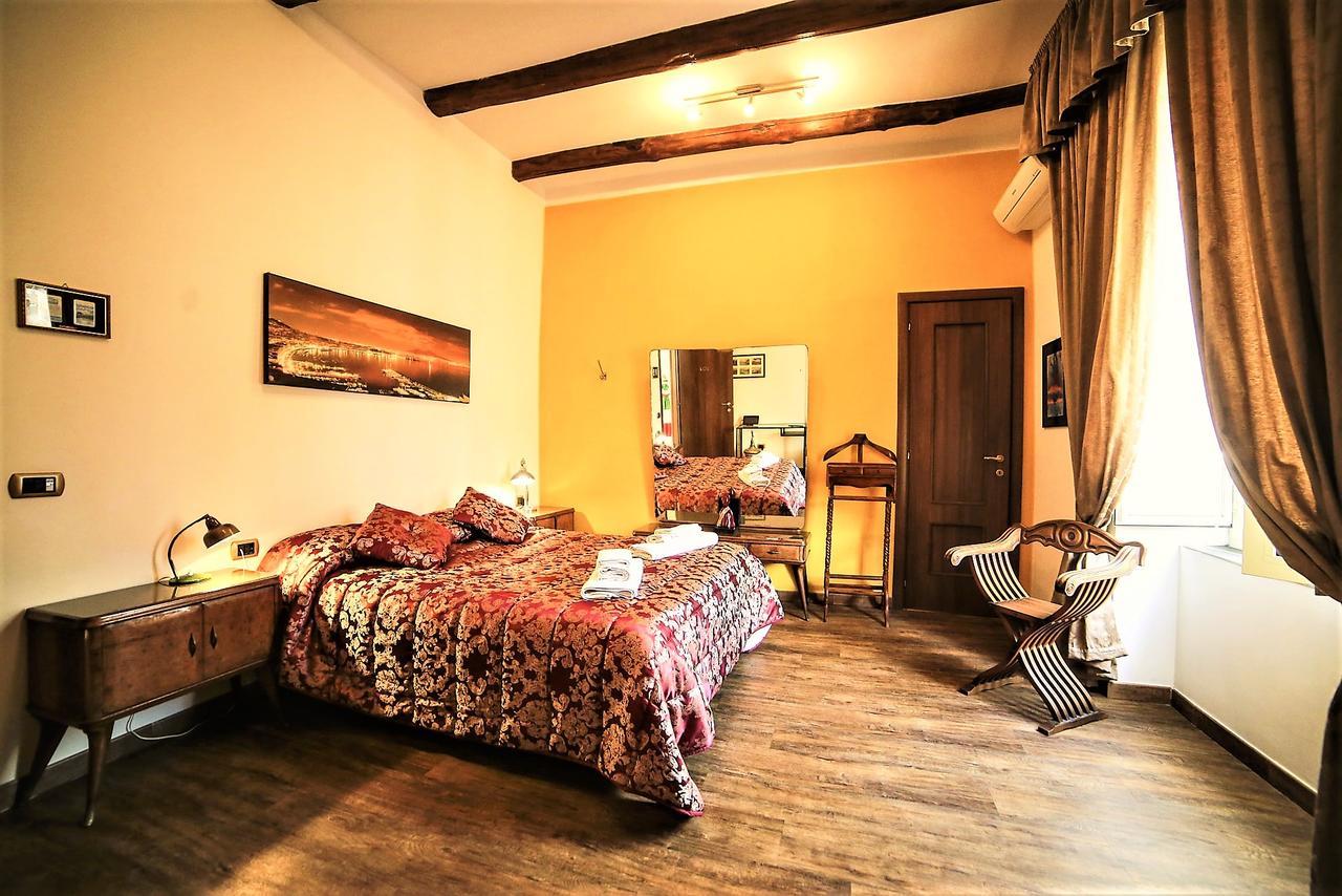 نابولي San Gennaro B&B المظهر الخارجي الصورة