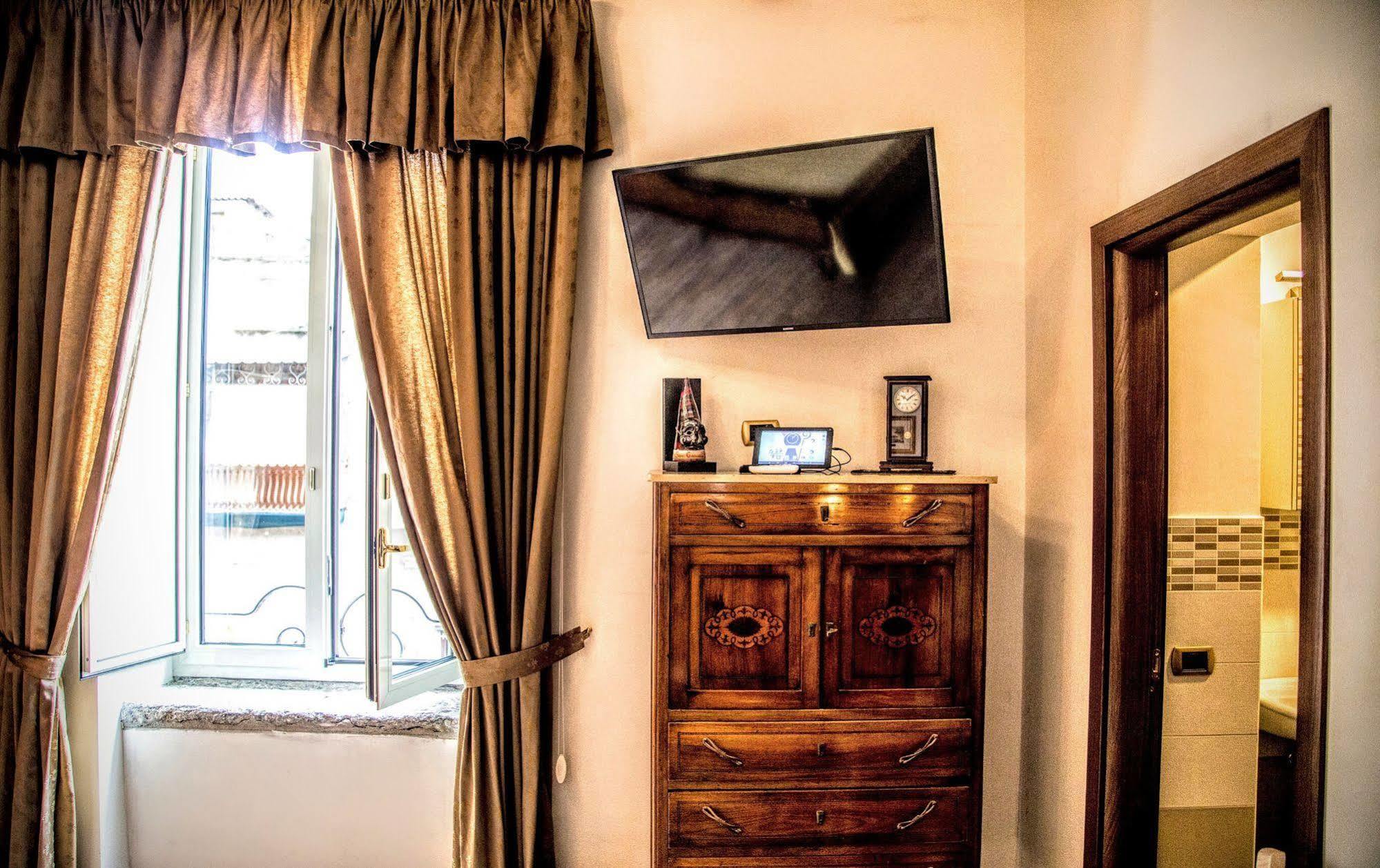نابولي San Gennaro B&B المظهر الخارجي الصورة