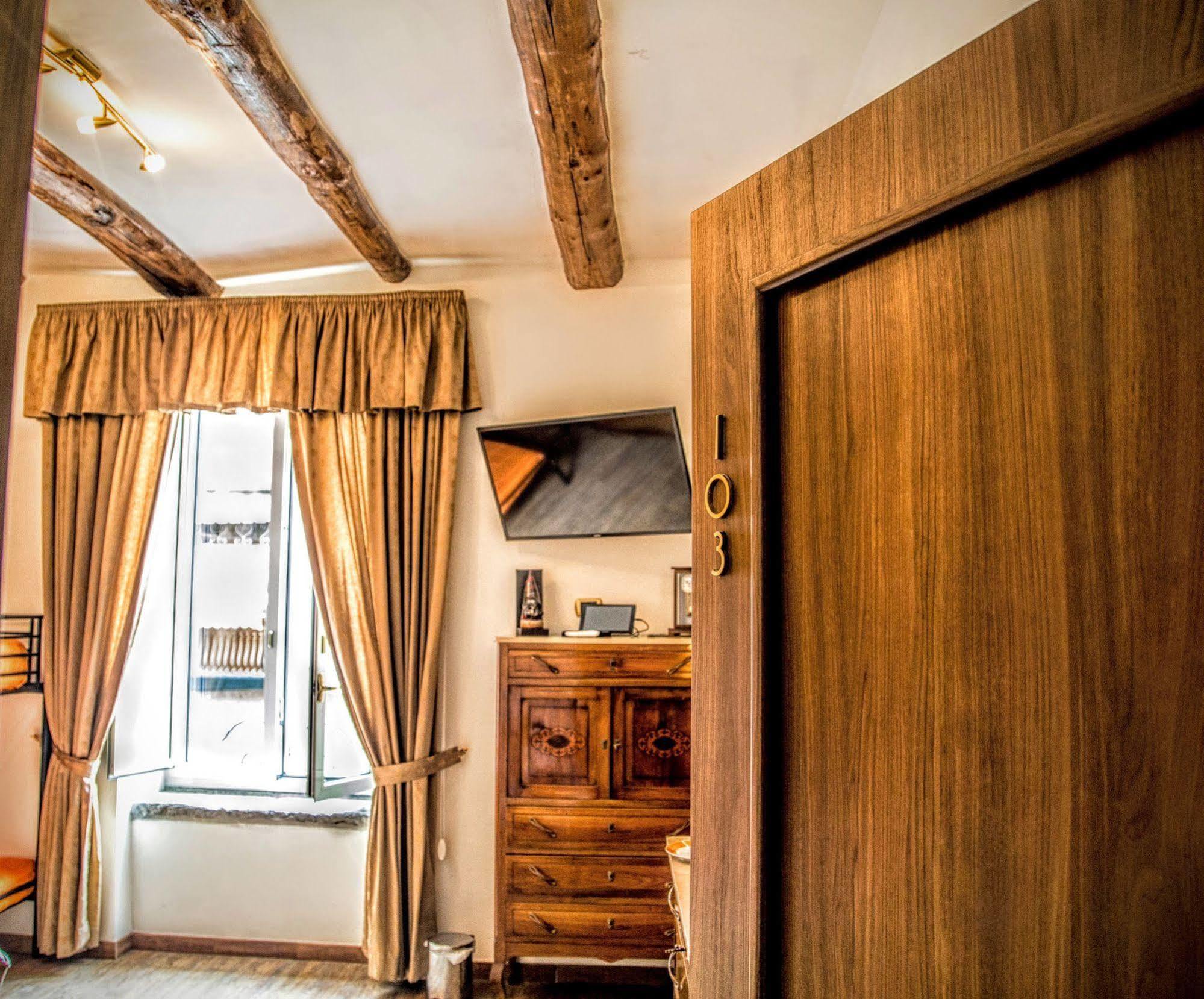 نابولي San Gennaro B&B المظهر الخارجي الصورة