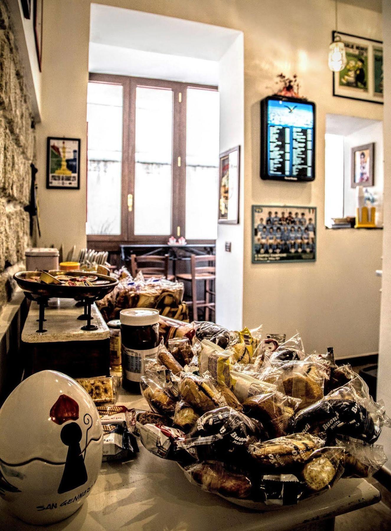 نابولي San Gennaro B&B المظهر الخارجي الصورة